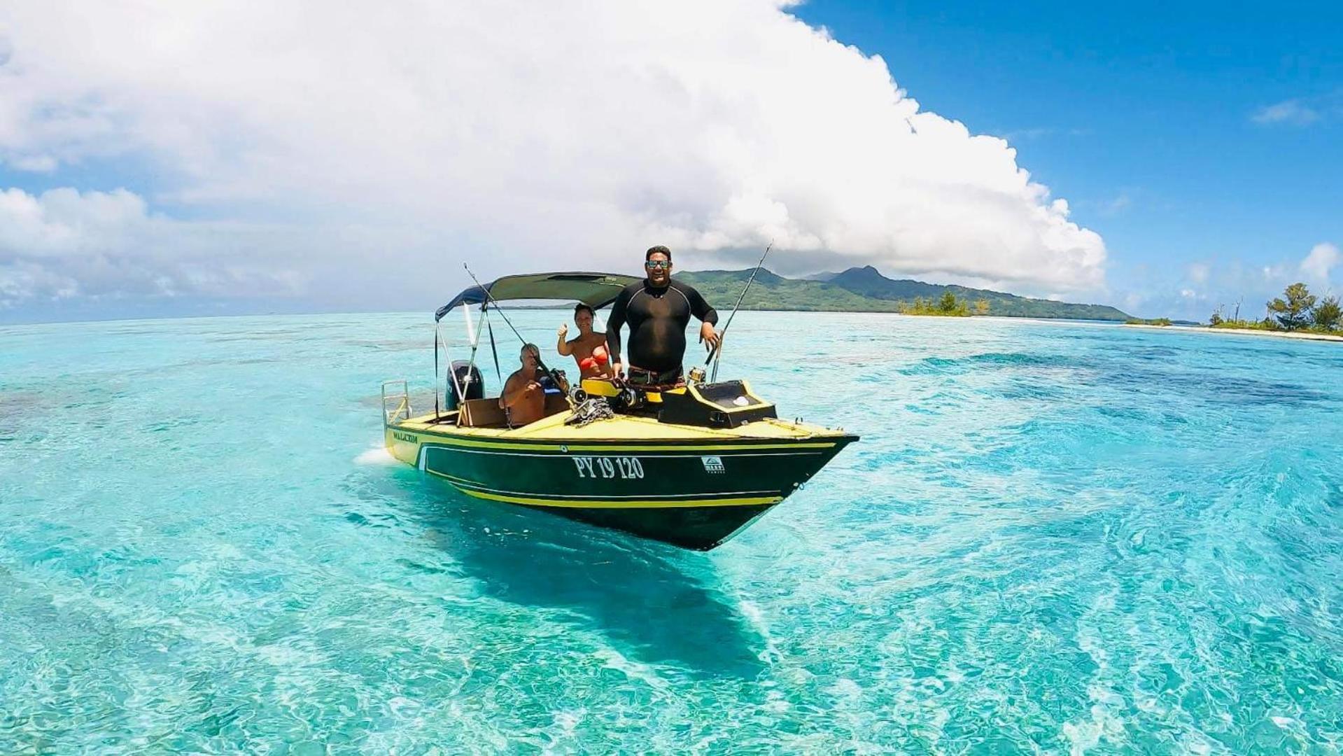 Mara'Ai Le Spot Tubuai Chambre Triple Taahueia Deluxe Sdb Privee Avec Piscine Mataura Kültér fotó